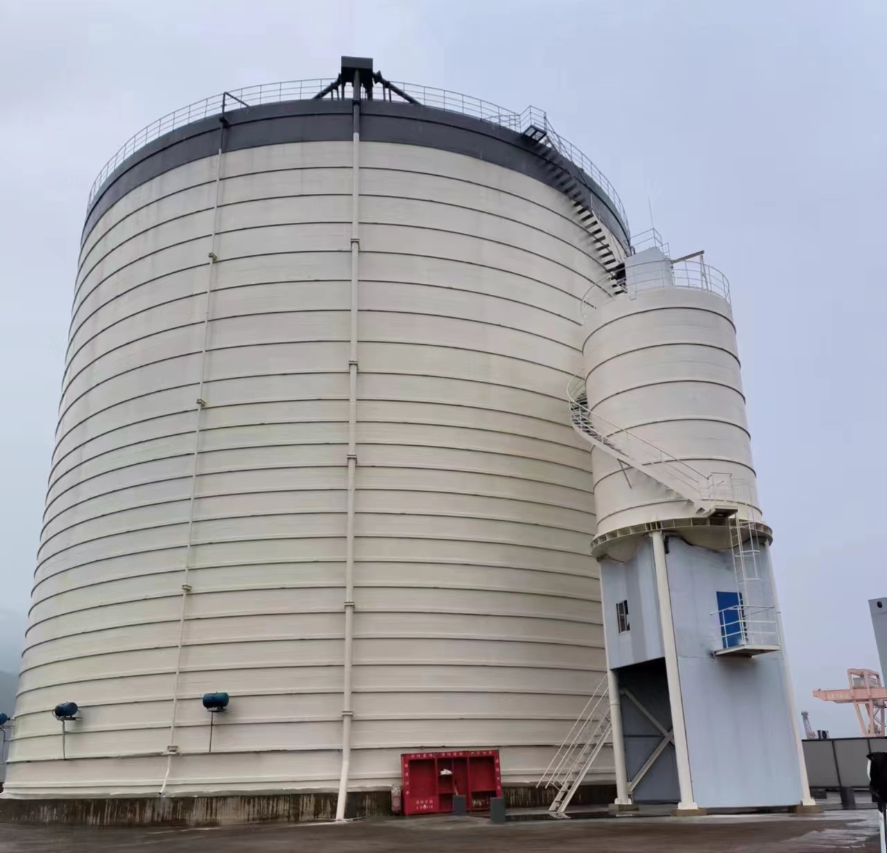 铜官10万吨水泥钢板库